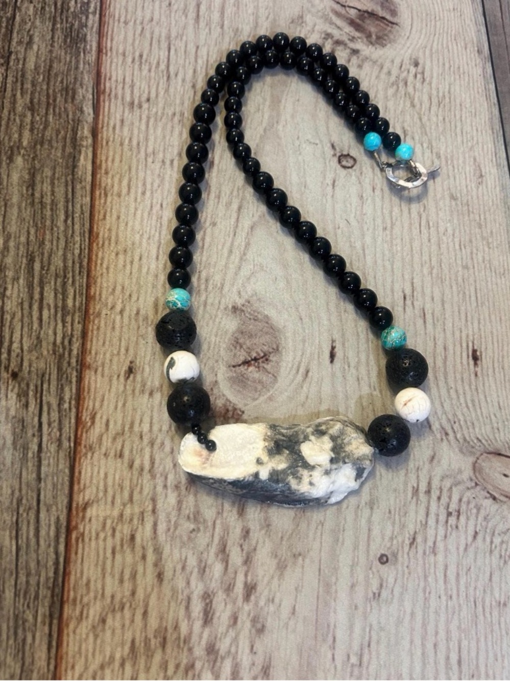 Oyster Shell Necklace with Onyx Beads